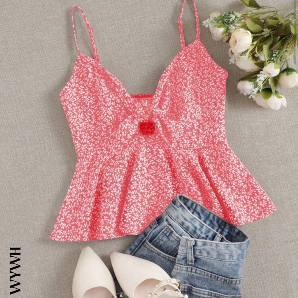 pink tank top